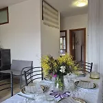 Trilocale Nicole Con Giardino Privato Isola D'elba Vakantiehuis Porto Azzurro