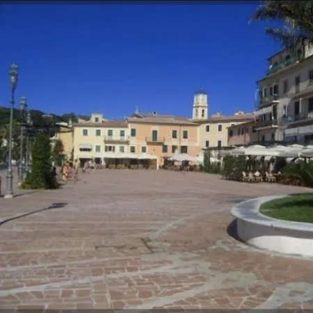 Trilocale Nicole Con Giardino Privato Isola D'elba *